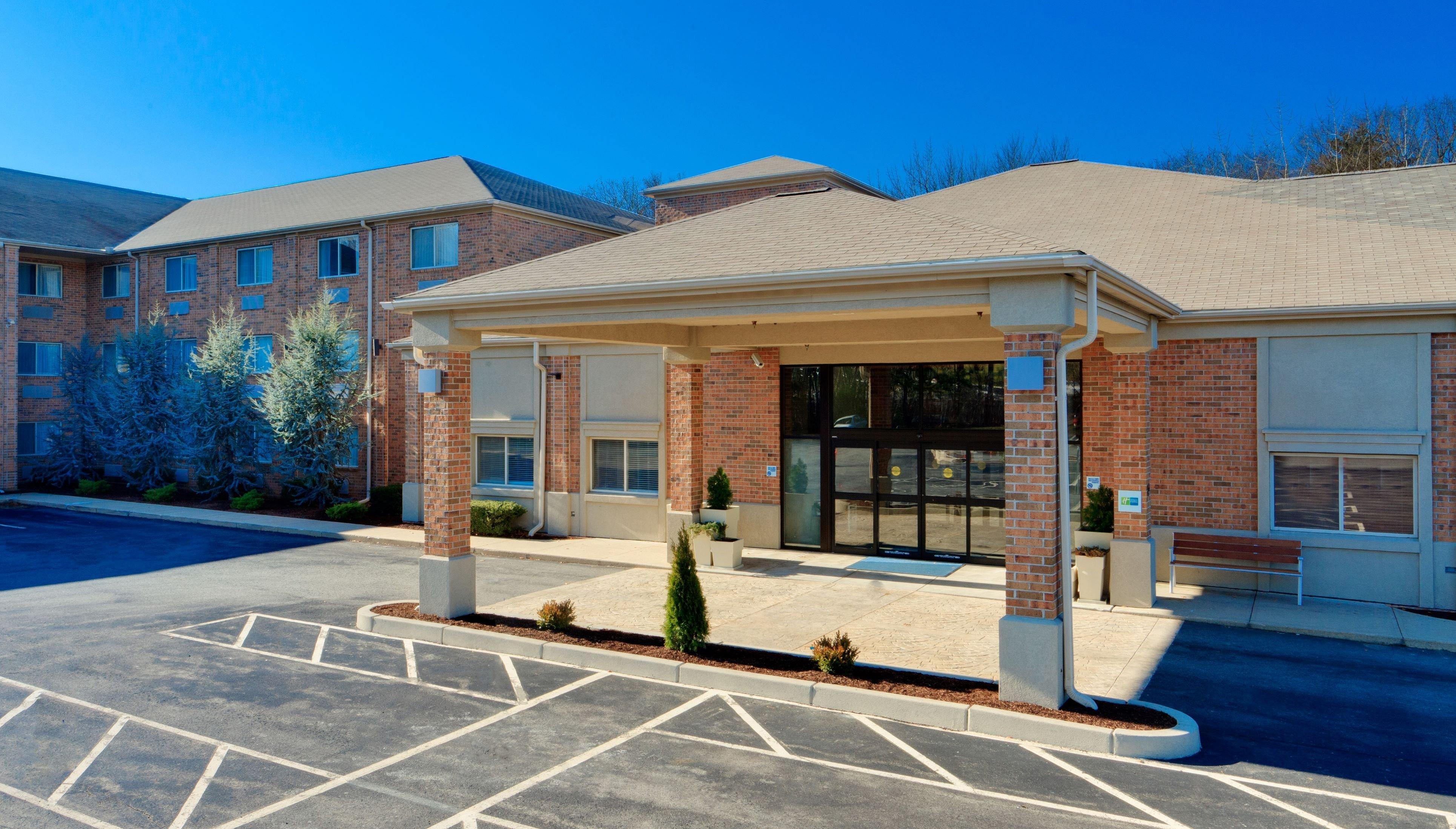Holiday Inn Express & Suites Smithfield - Providence By Ihg Dış mekan fotoğraf
